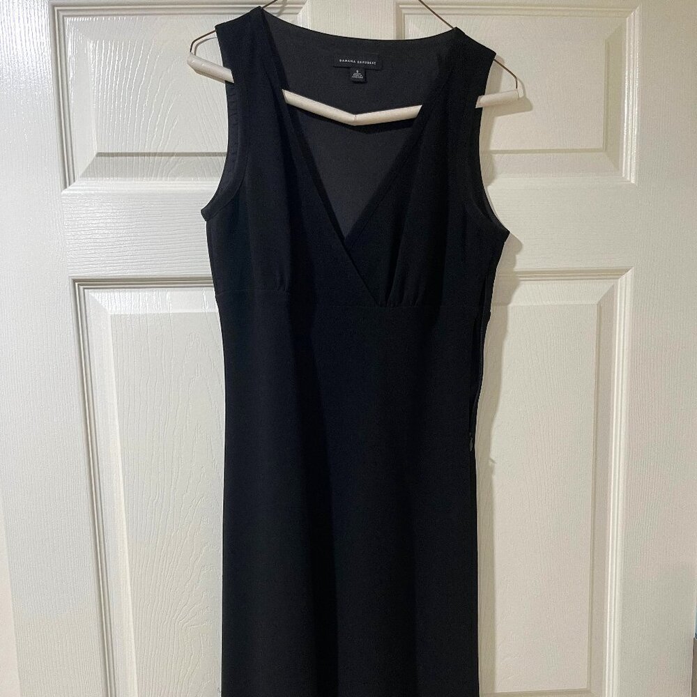 Black V Neck Mini dress